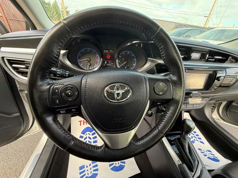 Used 2016 Toyota Corolla S Special Edition image 18