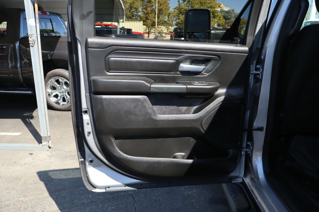 Used 2025 RAM 1500 Tradesman w/ Night Edition AWD/4WD image 37