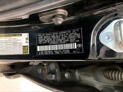 Used 2020 Toyota Corolla XSE image 28