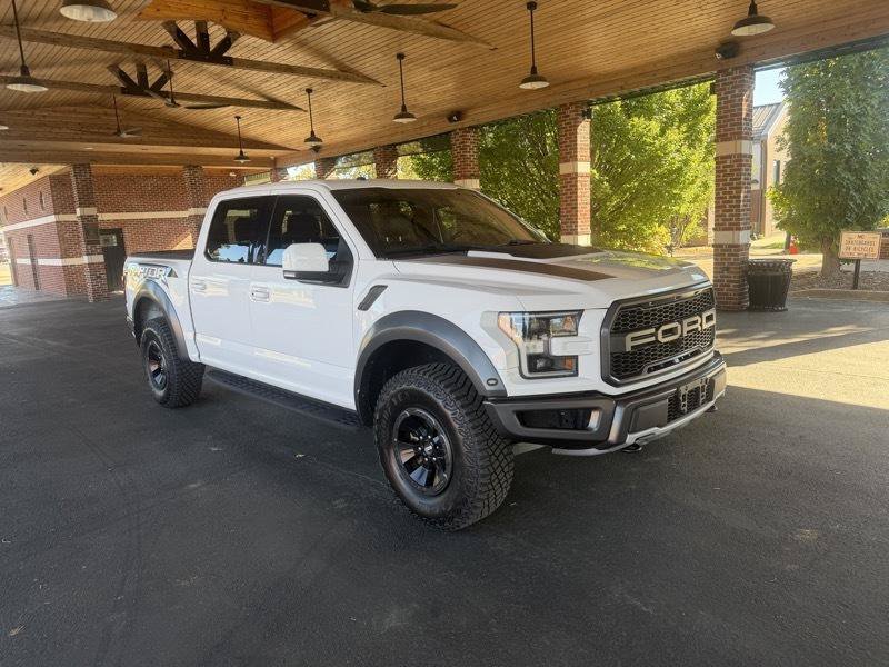 Used 2018 Ford F150 Raptor w/ Equipment Group 802A Luxury AWD/4WD image 7