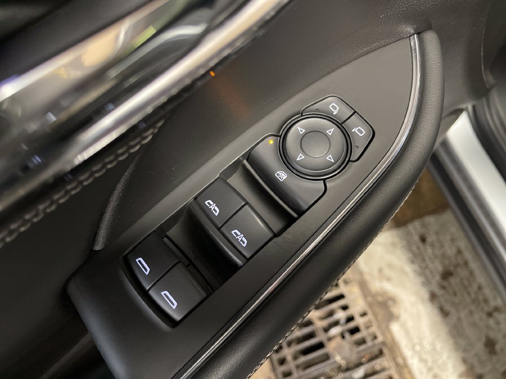 Used 2023 Buick Envision Preferred AWD/4WD image 15