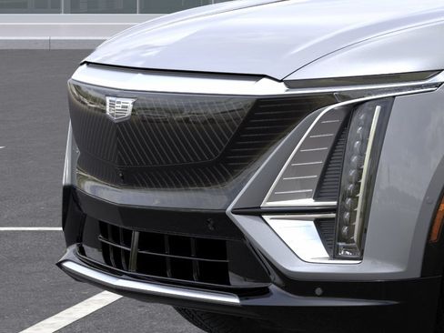 New 2026 Cadillac Lyriq Luxury RWD image 13
