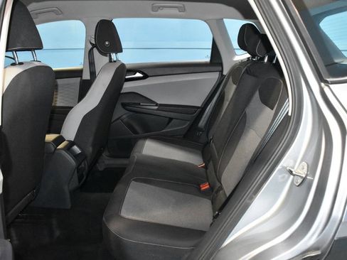 Used 2024 Volkswagen Taos S image 20