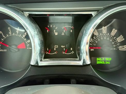 Used 2009 Ford Mustang Premium RWD image 13