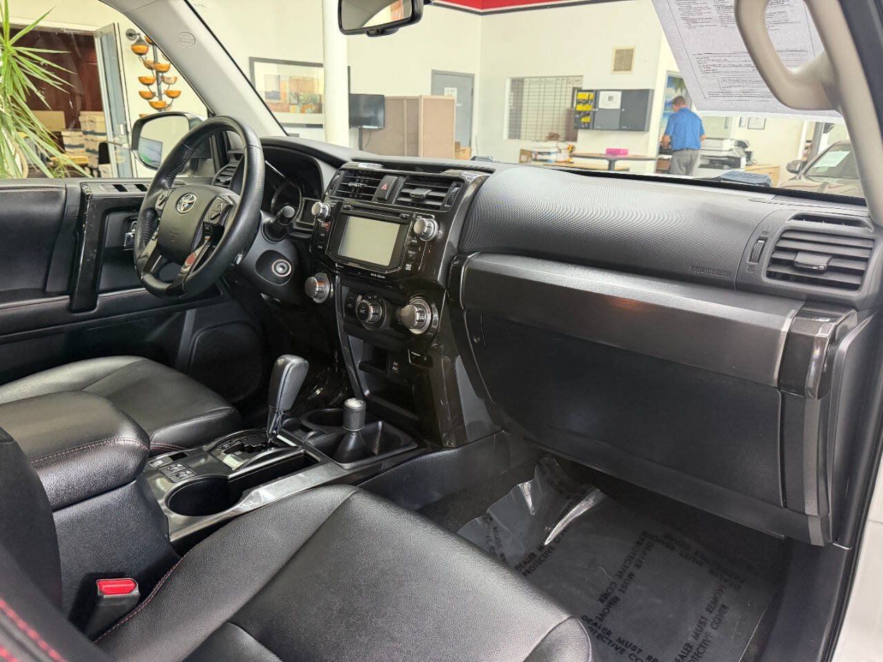 Used 2016 Toyota 4Runner Trail Premium AWD/4WD image 18