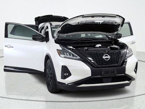 Certified 2024 Nissan Murano SV w/ SV Midnight Edition Package AWD/4WD image 9