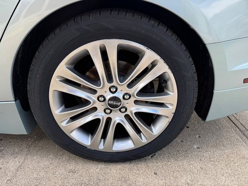 Used 2013 Lincoln MKZ Hybrid FWD image 6