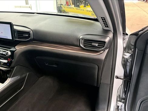 Used 2023 Ford Explorer Limited w/ Equipment Group 301A image 13