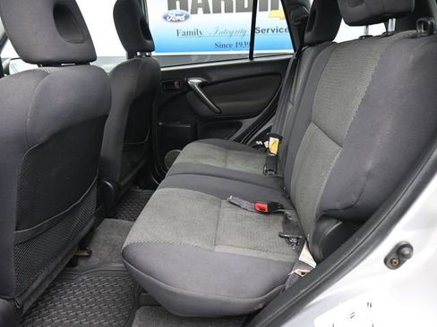 Used 2004 Toyota RAV4 2WD w/ Sport Pkg image 9