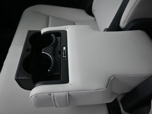 New 2026 Lexus RX 350h AWD/4WD image 17