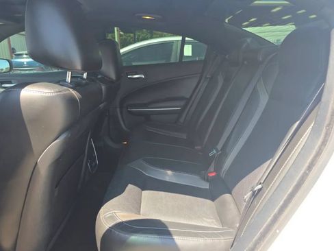 Used 2022 Dodge Charger SXT w/ Leather Interior Group RWD image 9