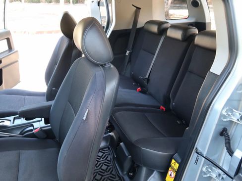 Used 2007 Toyota FJ Cruiser 4WD image 27