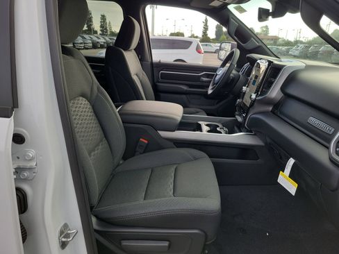 New 2026 RAM 1500 Big Horn AWD/4WD image 15