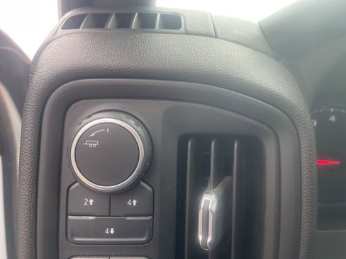 Used 2024 Chevrolet Silverado 2500 Custom w/ Custom Value Package image 26