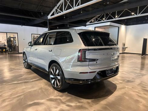 Used 2025 Volvo EX90 Ultra AWD/4WD image 3