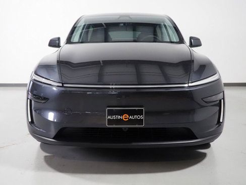 Used 2026 Tesla Model Y 2WD image 55