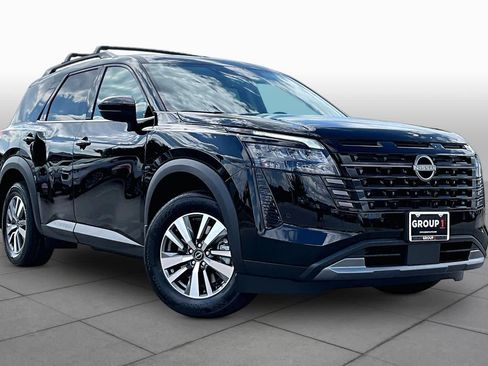 New 2026 Nissan Pathfinder SL FWD image 2
