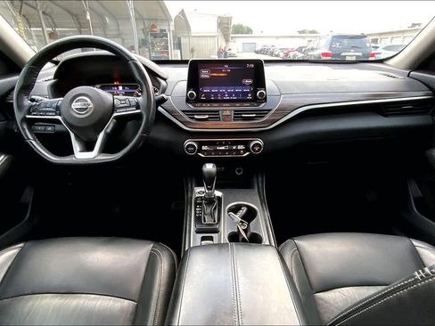 Used 2019 Nissan Altima 2.5 SL FWD image 13
