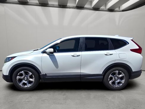 Used 2018 Honda CR-V EX image 2