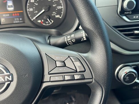 Used 2025 Nissan Altima 2.5 S image 25