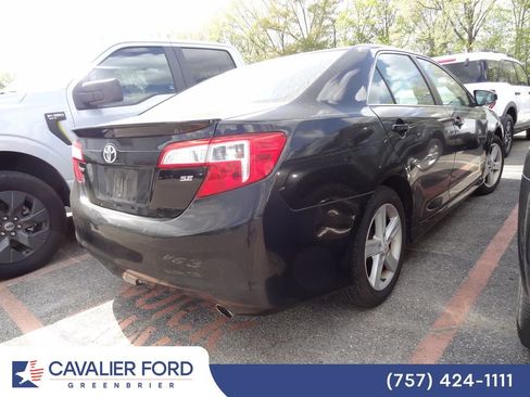 Used 2012 Toyota Camry SE FWD image 3