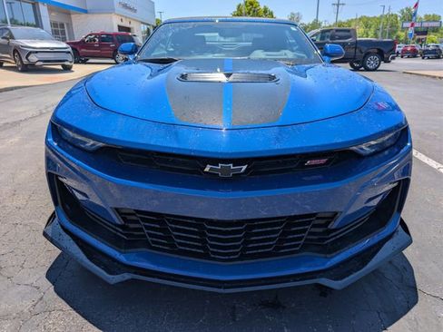 Used 2023 Chevrolet Camaro SS RWD image 7
