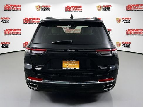 Used 2022 Jeep Grand Cherokee Overland w/ Luxury Tech Group IV AWD/4WD image 16