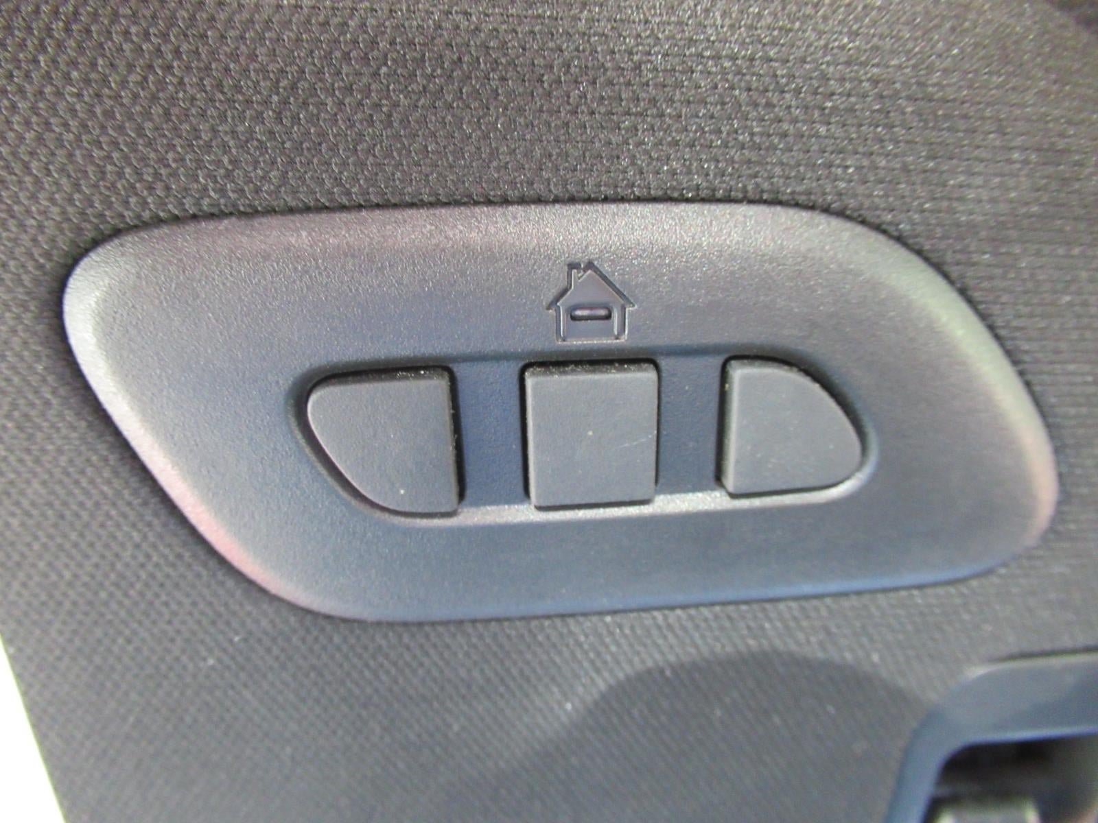 Used 2015 Chevrolet Corvette Stingray Convertible w/ 2LT Preferred Equipment Group RWD image 31