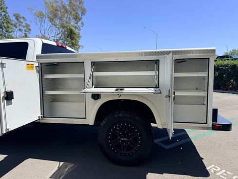 Used 2018 Chevrolet Silverado 3500 W/T RWD image 17