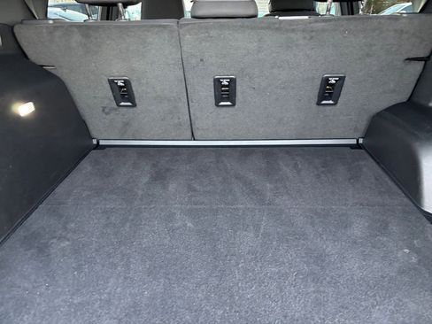 Used 2025 Chevrolet Equinox LT image 30