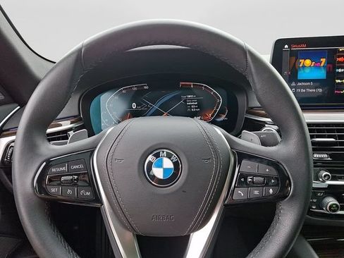 Used 2023 BMW 530i w/ Premium Package RWD image 23