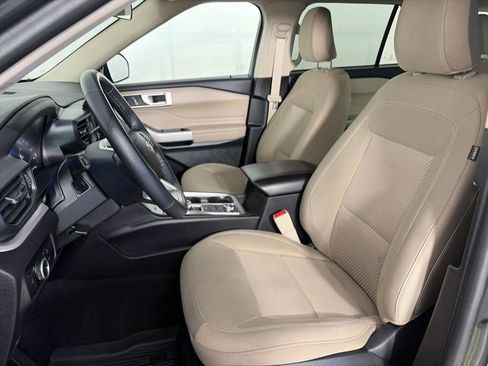 Certified 2023 Ford Explorer XLT AWD/4WD image 11