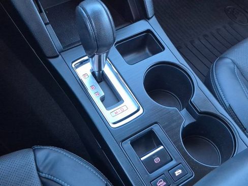 Used 2017 Subaru Outback 2.5i Limited image 12