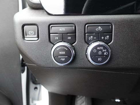 Used 2023 GMC Sierra 1500 Elevation image 51