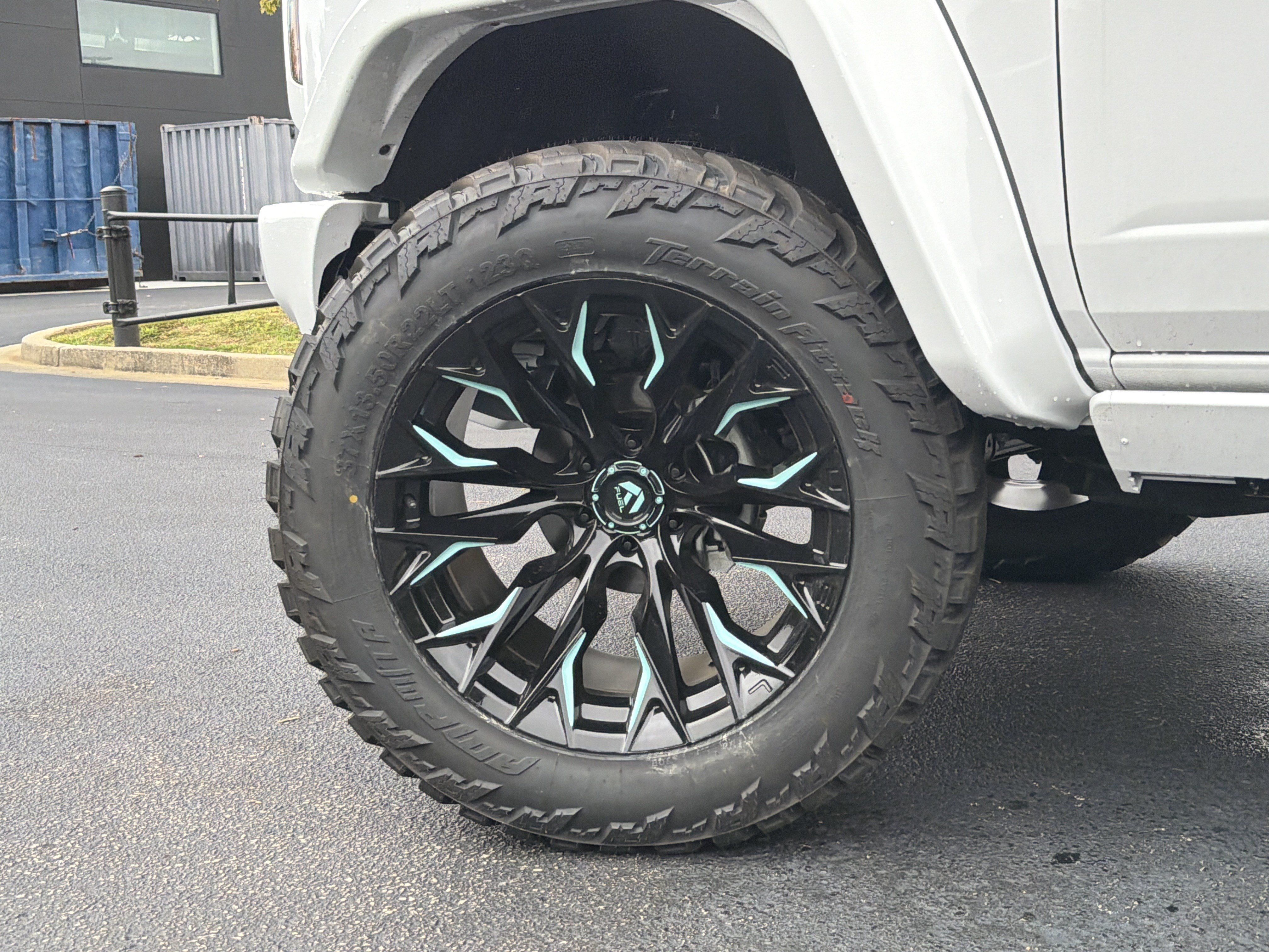 Used 2026 Ford Bronco Outer Banks AWD/4WD image 13