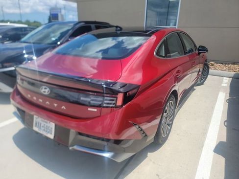 Used 2024 Hyundai Sonata Limited FWD image 3