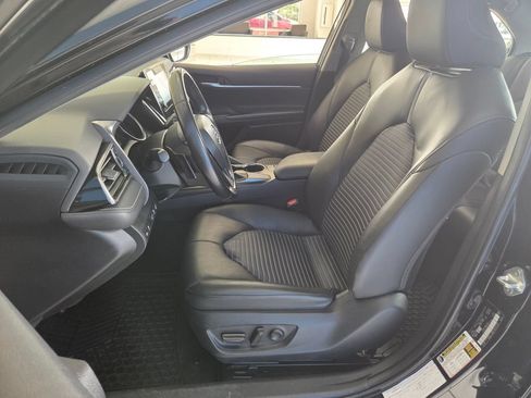 Used 2023 Toyota Camry SE FWD image 15