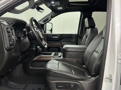 Used 2023 Chevrolet Silverado 3500 High Country image 14