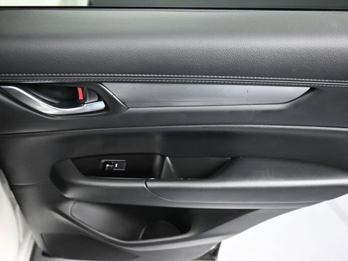 Used 2021 MAZDA CX-5 Touring image 32