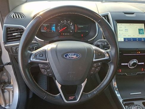 Used 2019 Ford Edge ST AWD/4WD image 16