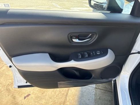 New 2026 Honda HR-V EX-L image 11