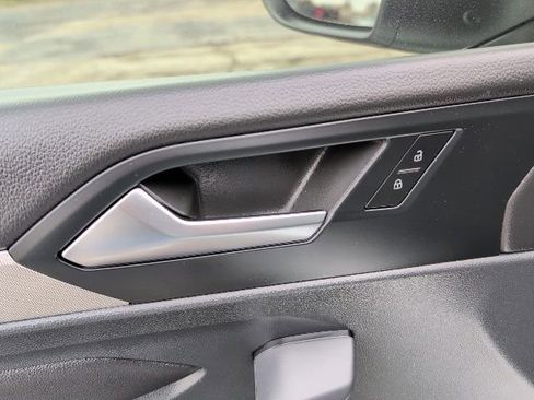 Used 2022 Volkswagen Jetta Sport image 13