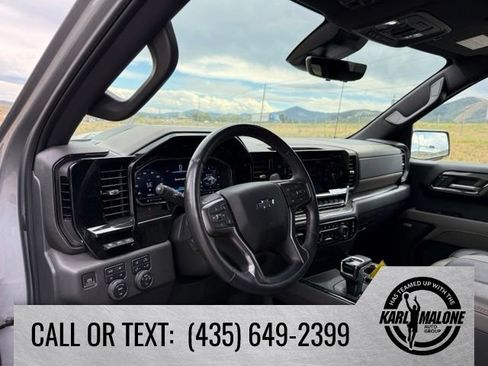 Used 2023 Chevrolet Silverado 1500 ZR2 w/ Technology Package AWD/4WD image 16