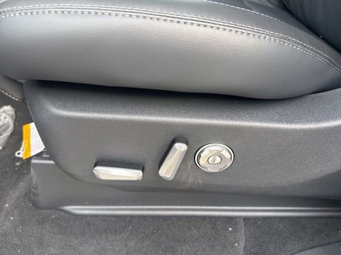 New 2025 Lincoln Navigator Reserve w/ Jet Appearance Package image 9