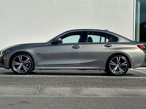 Used 2022 BMW 330e w/ Driving Assistance Package RWD image 6
