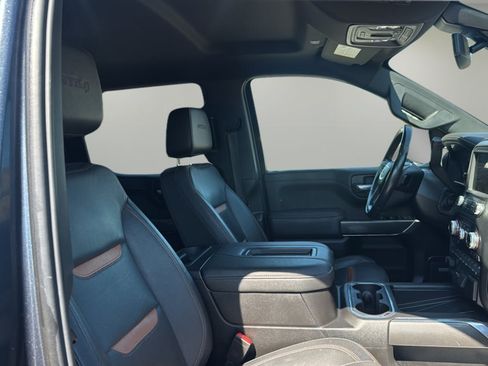 Used 2022 GMC Sierra 1500 AT4 w/ AT4 Premium Package AWD/4WD image 9