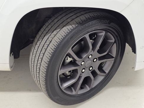 Used 2020 Jeep Grand Cherokee High Altitude image 47