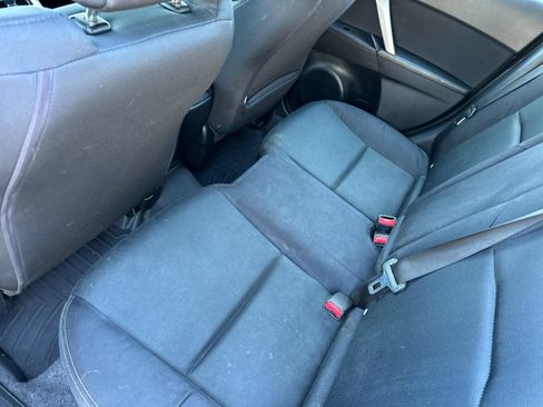Used 2011 MAZDA MAZDA3 s Sport FWD image 11
