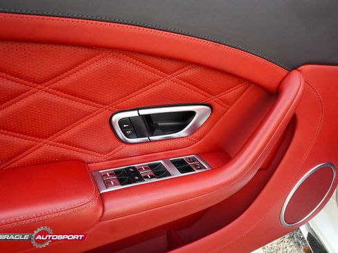 Used 2015 Bentley Continental GT V8 S image 16