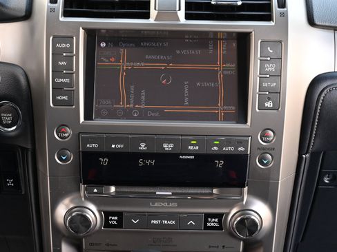 Used 2018 Lexus GX 460 Luxury w/ Preferred Accessory Package image 26